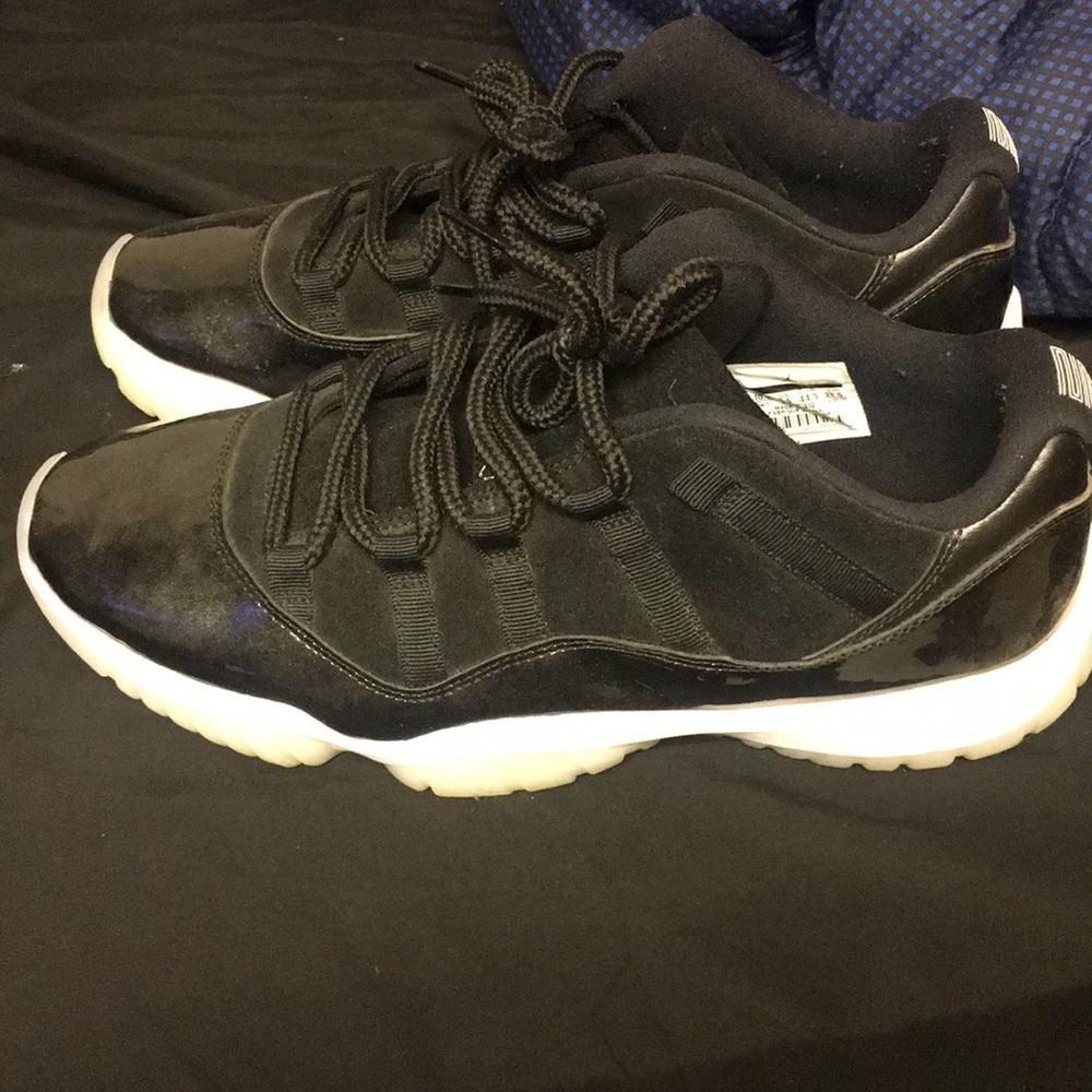 Jordan 11s